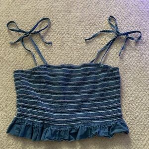 Cute crop top with ripples